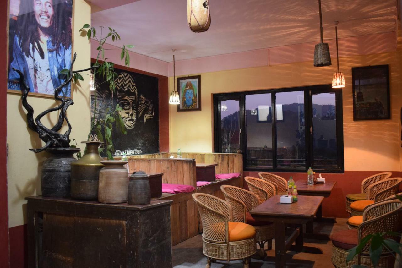 Berg House Cafe And Hotel Нагаркот Екстериор снимка